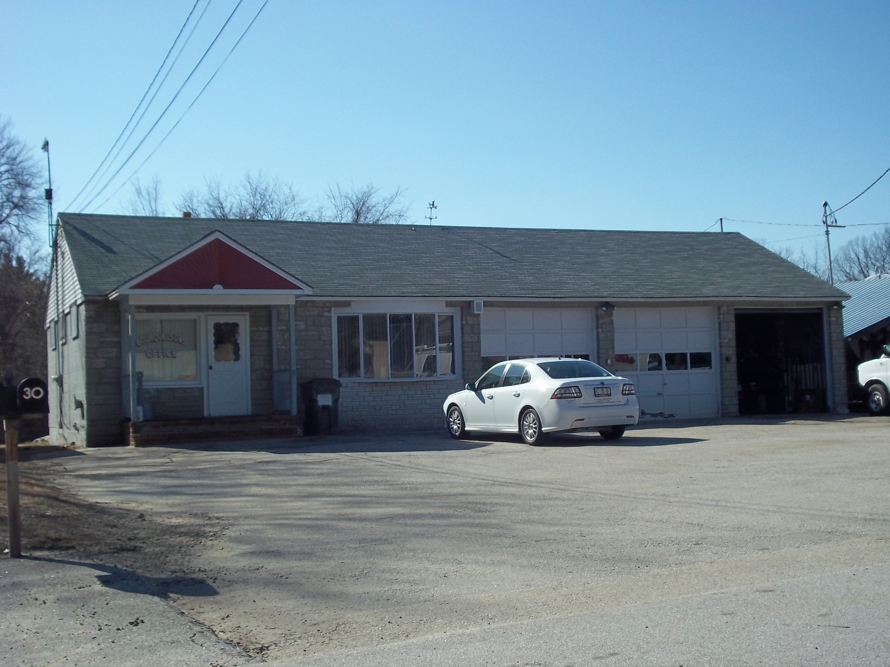 30 Ohio Avenue, Manchester, NH - For Sale